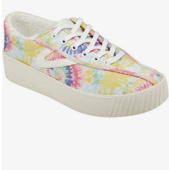 tretorn nylite 12 bold platform sneaker